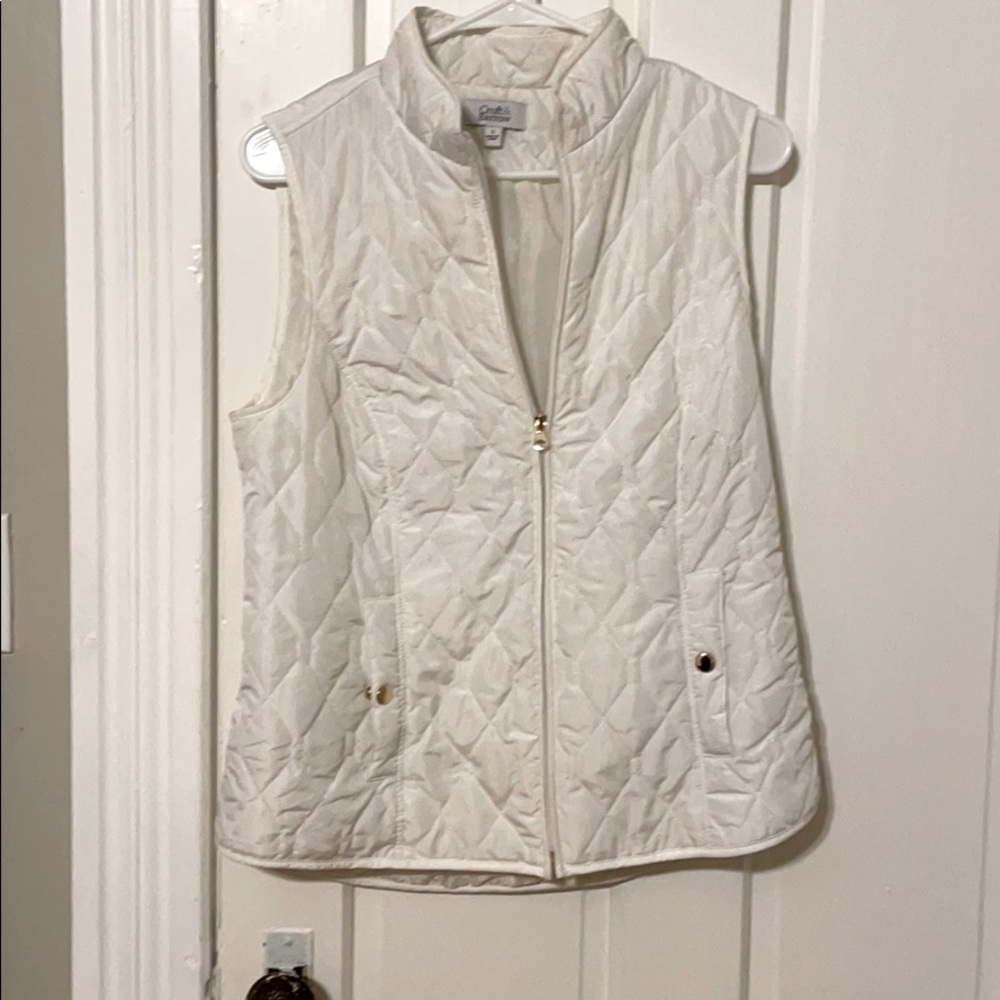 White vest